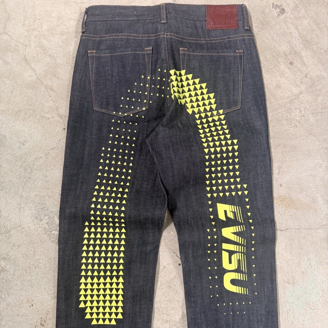 Evisu Geometric Daicock Pants (Category: Jeans) located in Silang. Submitted by offrackboys (Listing ID 1464281543, Image 2). Description: Evisu Geometric Daicock Pants Size: 28 Measurements upon request Condition: Like New Issue(s): None ₱3450 Negotiable.