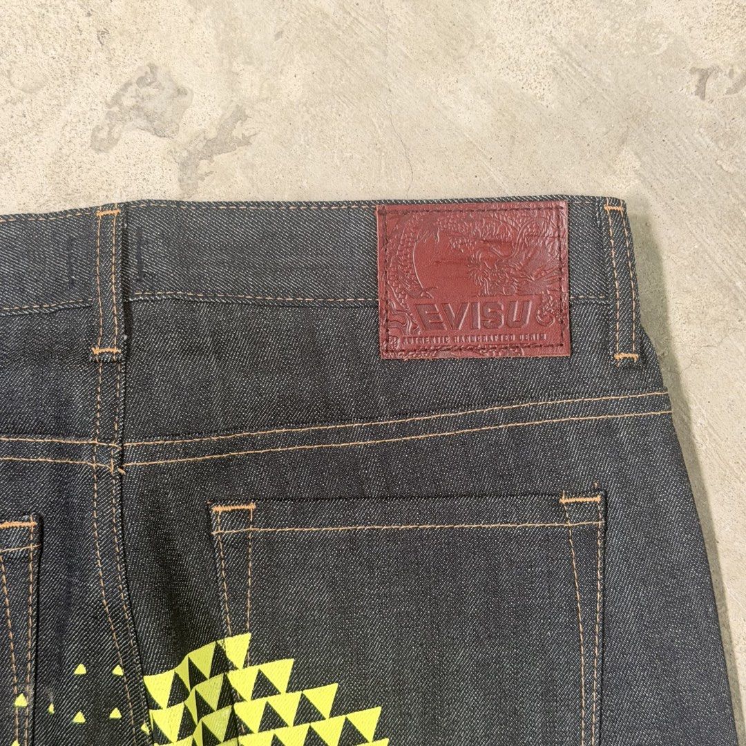 Evisu Geometric Daicock Pants (Category: Jeans) located in Silang. Submitted by offrackboys (Listing ID 1464281543, Image 3). Description: Evisu Geometric Daicock Pants Size: 28 Measurements upon request Condition: Like New Issue(s): None ₱3450 Negotiable.