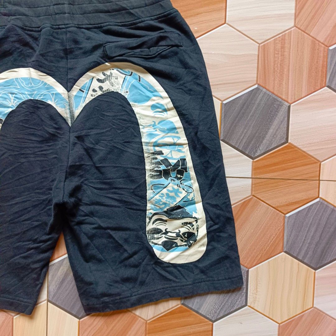 Evisu Shorts (Category: Shorts) located in Maramag. Submitted by thrifty777 (Listing ID 1464332990, Image 3). Description: Authentic Evisu Well-Used Condition Location Maramag Bukidnon.