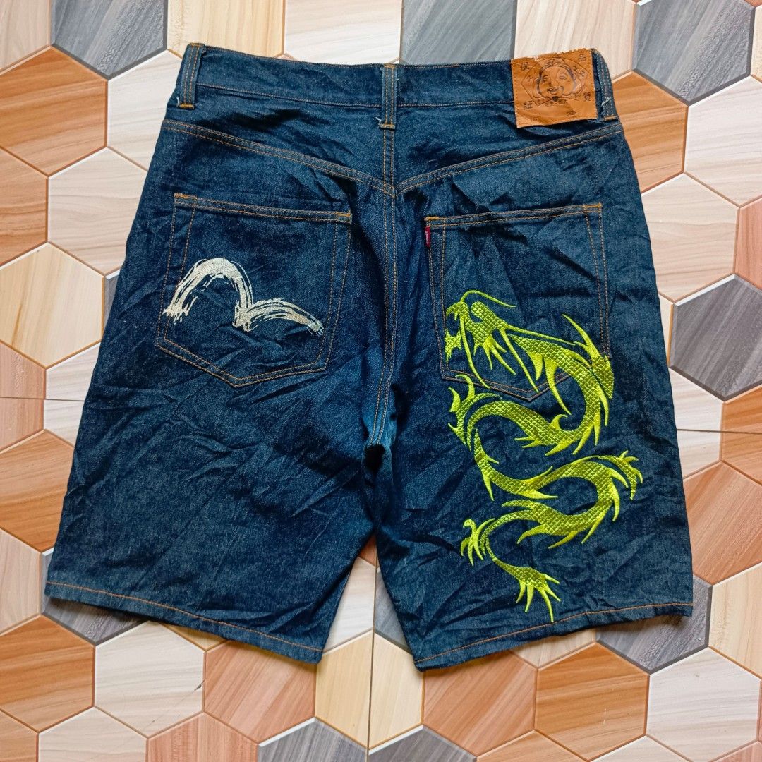 Evisu x Japanese Dragon Denim Short (Category: Shorts) located in Maramag. Submitted by thrifty777 (Listing ID 1464332849, Image 1). Description: Evisu Brand New Condition Waist: 34 Height 22.5 Location Maramag Bukidnon.