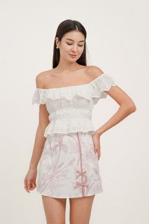 (Category: ) located in . Submitted by clearourcloset (Listing ID 1464169517, Image 1). Description: .
