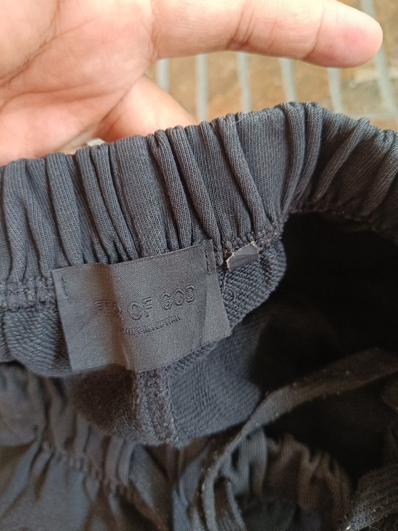 FEAR OF GOD short (Category: Shorts) located in Bulacan. Submitted by moybilog (Listing ID 1464251750, Image 3). Description: .