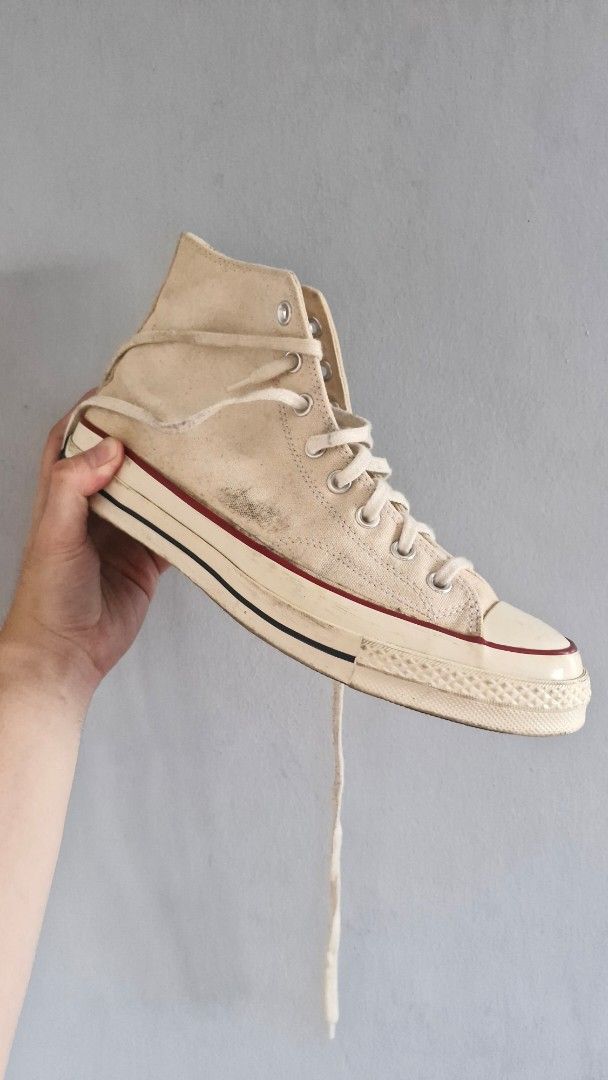 FEEL FREE TO OFFER Converse 70s (Category: Sneakers) located in Manila. Submitted by whosthatcreeping (Listing ID 1464165630, Image 1). Description: Condition: Used/Old RFS: Clearing up space, shoes just sitting FEEL FREE TO OFFER. JUST NEED THESE GONE. Issues shown on pics Will priortize sure buyers. Less questions, higher priority! MOP: GCash/Bank Transfer MOD: Lalamove, to be called by buyer. Check my reviews if you have doubts! Active again a