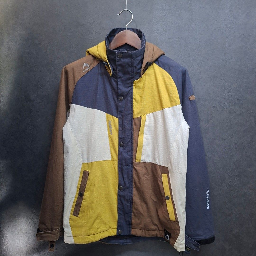 FieldCore High-Performance Water-Repellent / Windproof (Category: Coats, Jackets and Outerwear) located in Victoria. Submitted by have.thrift (Listing ID 1464162758, Image 2). Description: 𝐏𝐫𝐢𝐜𝐞: ₱ 890 𝐉𝐚𝐜𝐤𝐞𝐭: FieldCore High-Performance Water-Repellent / Windproof Color-Block Shell Jacket Detachable Hood 𝐒𝐢𝐳𝐞: L26" x W20.5" 𝐂𝐨𝐧𝐝𝐢𝐭𝐢𝐨𝐧: LIGHTLY USED 𝐒𝐭𝐲𝐥𝐞: Outdoor 𝐅𝐚𝐛𝐫𝐢𝐜: Cotton-Polyester. No Holes, No Tears 𝐂𝐨�