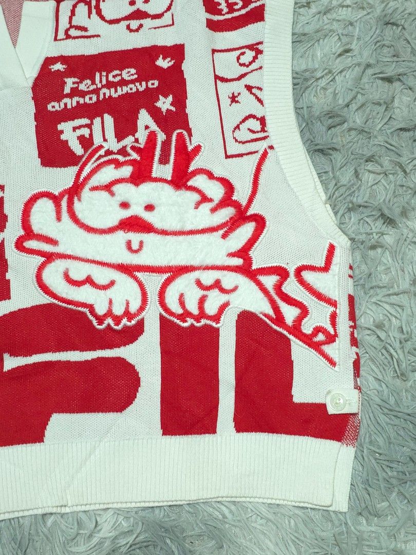 Fila (Category: Vests) located in Abulug. Submitted by humanwhosellthings (Listing ID 1464144681, Image 3). Description: FÌLA Knitted Vest ✅️Size: Medium ✅️Dimes: 19W x 19L ✅Condition: Like New ✅Issue: None ✅Color Rate: 10/10.