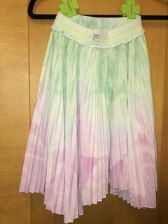 （分類：）位於 。 由 mayfair.always 提交（商品編號 1464269580，圖片 1）。簡介： 。