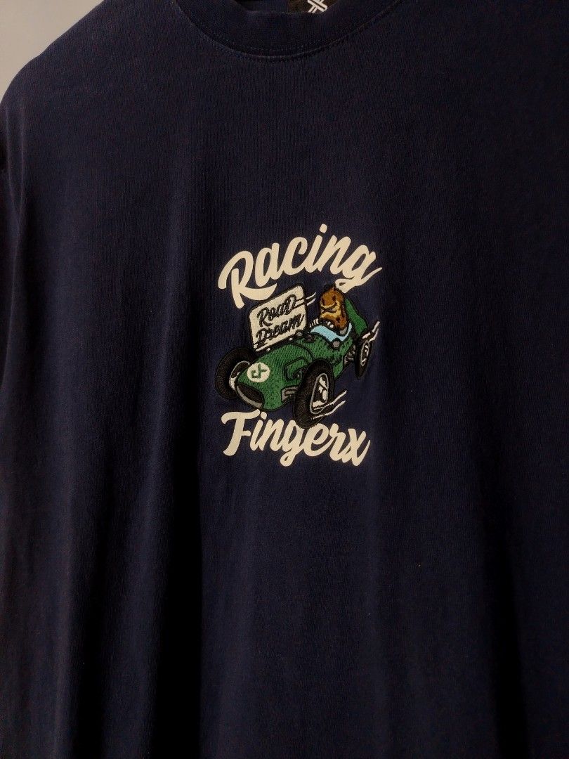 Fingercroxx (Category: Tshirts & Polo Shirts ) located in Bocaue. Submitted by adrianberi35876 (Listing ID 1464279279, Image 3). Description: FingerCroxx Width:20.9 Length:28.9 Condition:9/10 Color Rate:9/10 Issue:minimal sign of usage & need rewash 📩 📩 📩 📍 Bocaue,Bulacan.