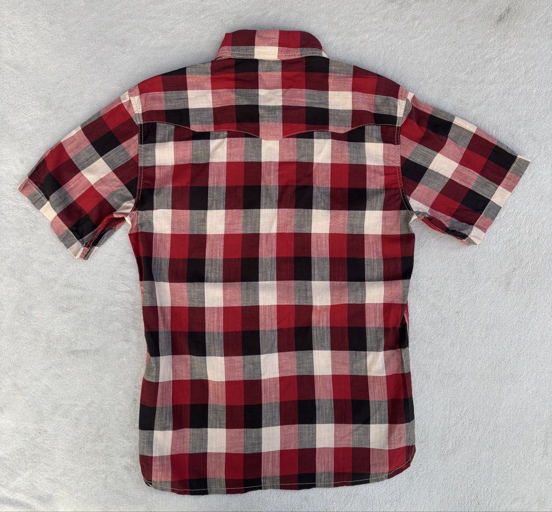 Flat Head Plaid Western Shirt Snap Button (Category: Tshirts & Polo Shirts ) located in Baguio. Submitted by thecollector2600 (Listing ID 1464280615, Image 2). Description: Flat Head Plaid Western Shirt Snap Button Founded in 1996 by Mayashi Kobayashi in Nagano, Japan, The Flat Head is globally celebrated among heritage menswear enthusiasts for its uncompromising commitment to mid-century American craftsmanship. This short-sleeve western shirt is