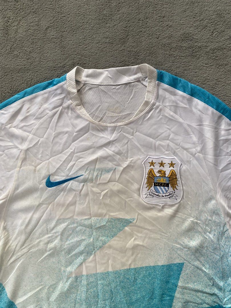Football Nike Jersey (Category: Tshirts & Polo Shirts ) located in Ozamiz City. Submitted by thriftnikael (Listing ID 1464313161, Image 3). Description: 19x29 large no issue.