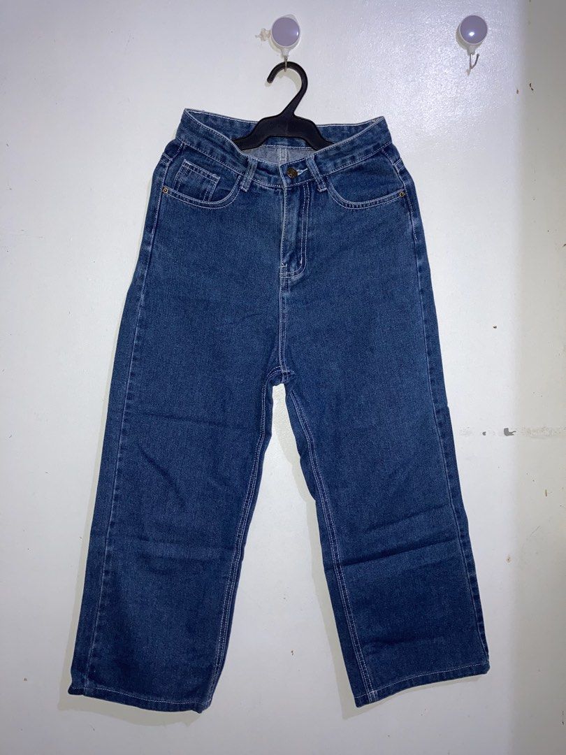 FOR TAKE ALL Denim Jeans (Bundle/Assorted/Set) - Various Washes and Styles (Category: Jeans) located in Daraga. Submitted by nanasnonsense (Listing ID 1464236463, Image 2). Description: Take All 5 Assorted Jeans - wide leg, straight cut, and bootcut/flared jeans - sizes 25-27 - these are all thrifted so manage your expectations - see last pic for the flaw of the fifth jeans.