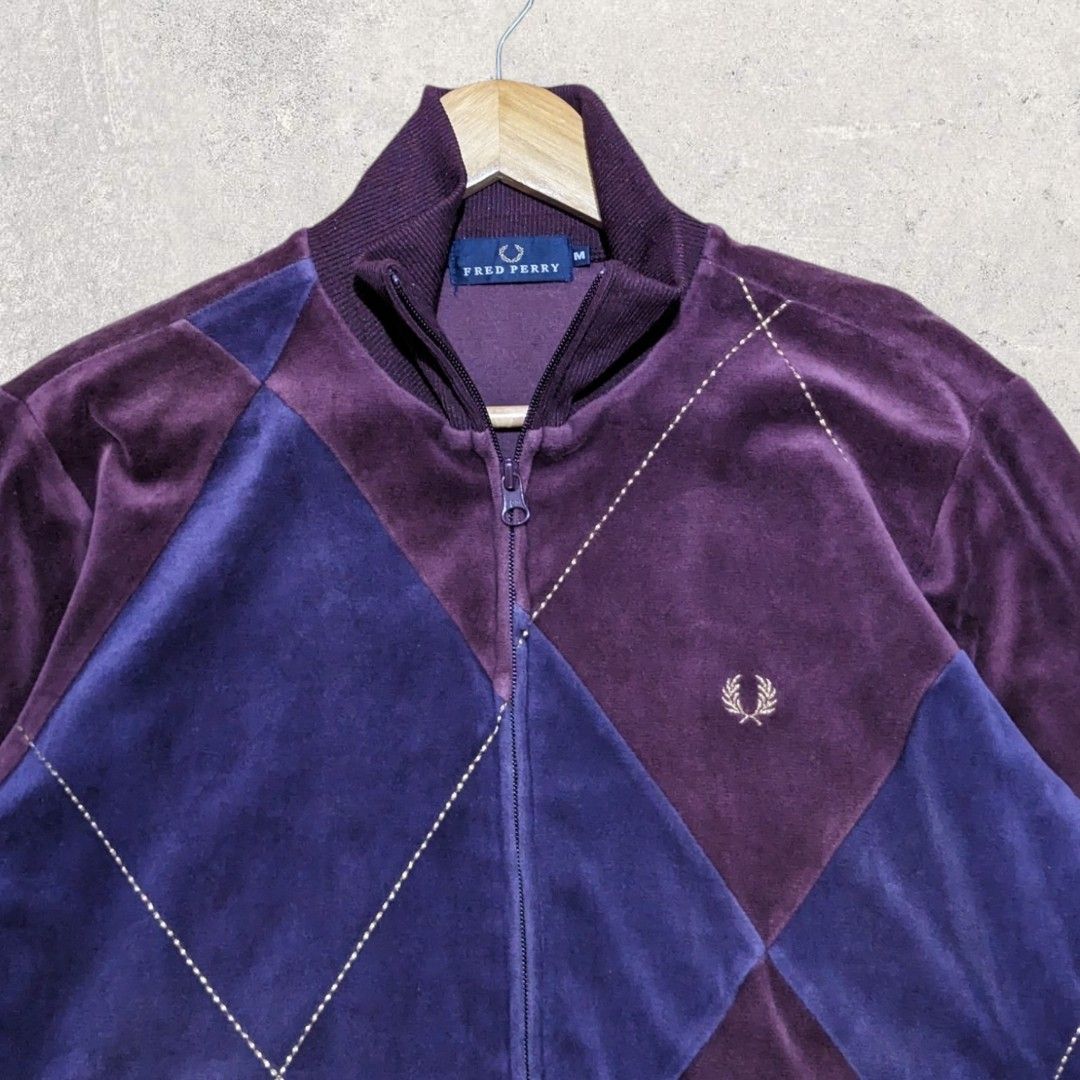 Fred Perry Jacket (Category: Coats, Jackets and Outerwear) located in San Juan City. Submitted by 4keeps.mnl (Listing ID 1464291560, Image 3). Description: AUTHENTIC ✅ ORIGINAL Condition: 9.5/10 Small Issue: None.