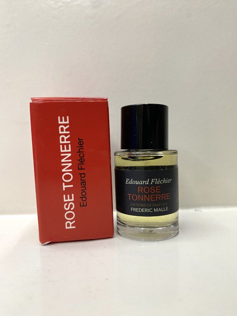 Frederic Malle Rose Tonnerre edp 7ml (Category: Fragrance & Deodorants) located in Mexico. Submitted by happymoby (Listing ID 1464314911, Image 1). Description: Rose Tonnerre by Frederic Malle Editions de Parfums is a Floral fragrance for women. Rose Tonnerre was launched in 2003. The nose behind this fragrance is Edouard Flechier. Top notes are Rose, Honey, Wine Lees, Raspberry, Pink Pepper, Coriander and Juniper; middle notes are Turkish Rose, 