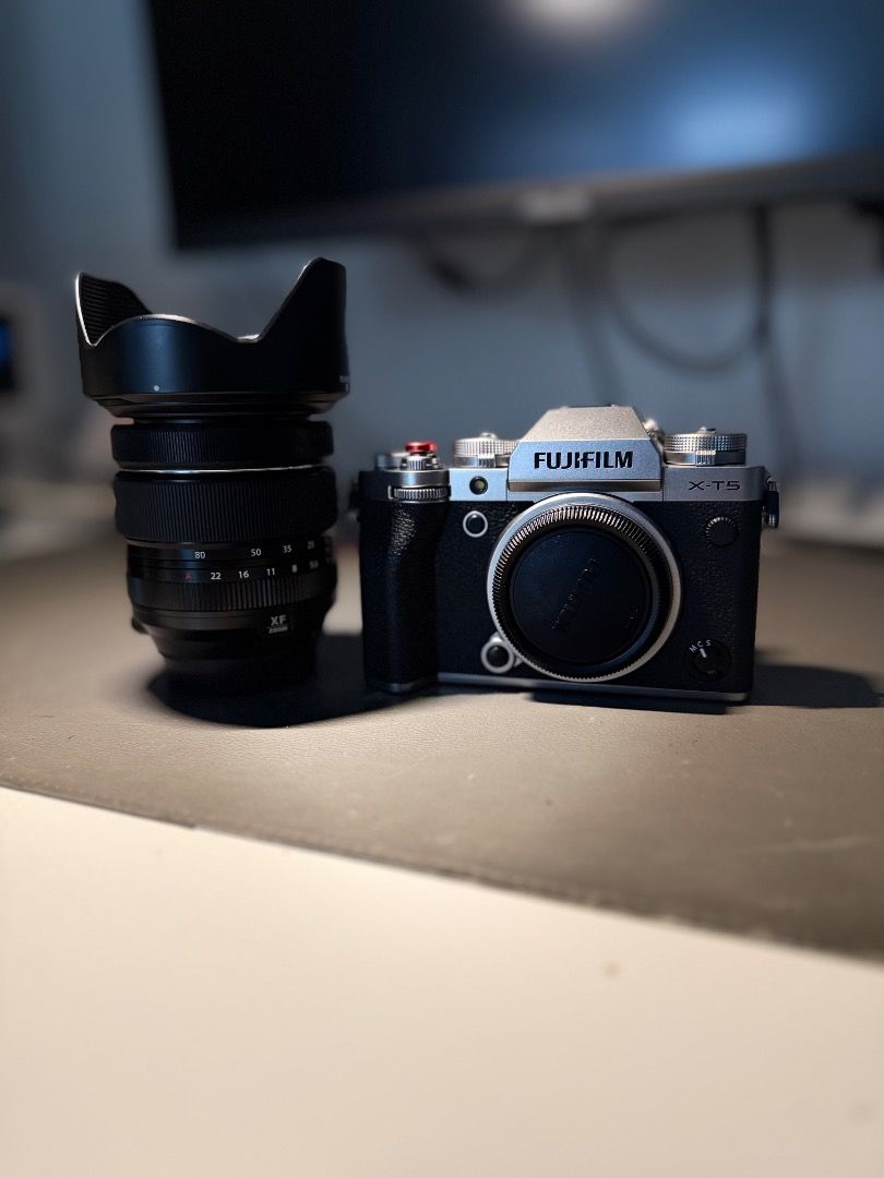 Fujifilm X-T5 Mirrorless Camera Silver with Lens (Category: Cameras) located in Caloocan City. Submitted by rcproject-15 (Listing ID 1464192962, Image 2). Description: 📷 FOR SALE: FUJIFILM X-T5 + XF 16-80mm F4 OIS WR Pre-loved | Mint condition | Low shutter count | Complete with box Letting go of my Fujifilm X-T5 setup. Very lightly used and well taken care of. No known issues and everything is in excellent working condition. FUJIFILM X-T5 BODY 