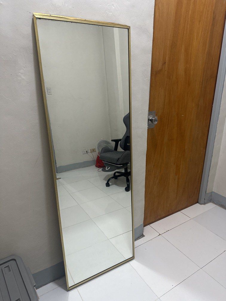 FULL BODY MIRROR (Category: Other Home Furniture) located in Manila. Submitted by blairwaldorf704 (Listing ID 1464285433, Image 1). Description: .