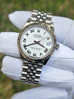 (Category: ) located in . Submitted by 2am.watches (Listing ID 1464267926, Image 1). Description: .