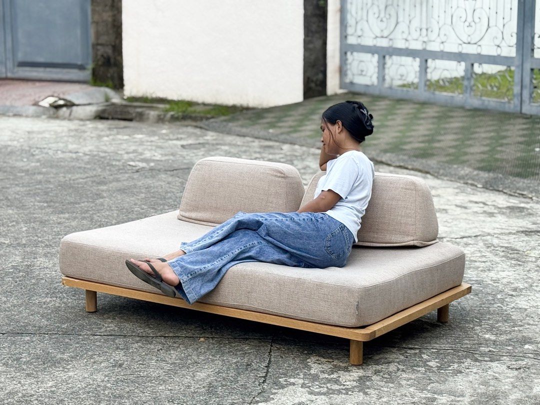 Fumi Mudanakunai Sofa (Category: Sofas) located in Bulacan. Submitted by rock_off.thriftshop.ph (Listing ID 1464255065, Image 1). Description: .
