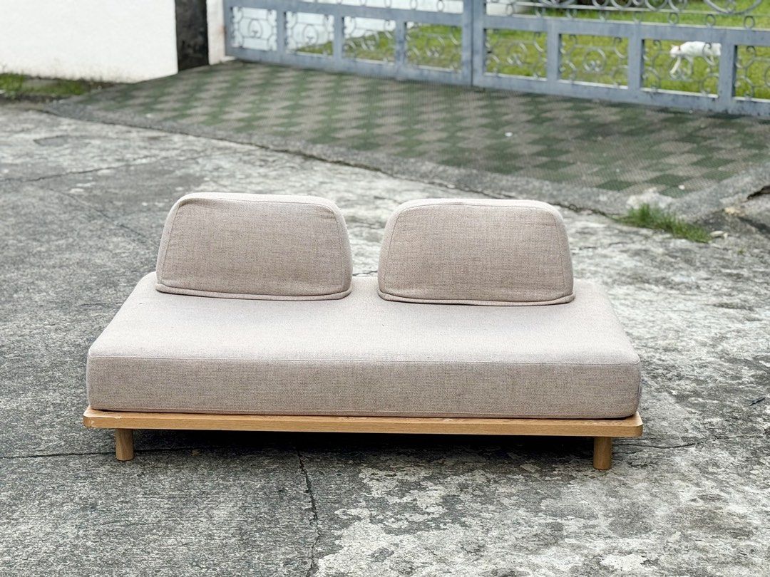 Fumi Mudanakunai Sofa (Category: Sofas) located in Bulacan. Submitted by rock_off.thriftshop.ph (Listing ID 1464255065, Image 3). Description: .