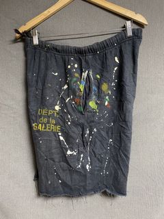 (Category: ) located in . Submitted by ukaythriftshirt (Listing ID 1464267223, Image 1). Description: .