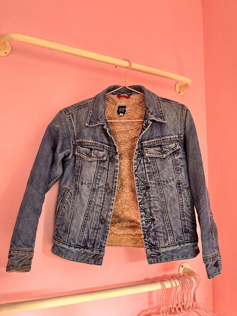 GAP DENIM JACKET (Category: Babies & Kids Fashion) located in Manila. Submitted by lucas21 (Listing ID 1464354184, Image 1). Description: - FROM US - 10 TO 12 YRS OLD .