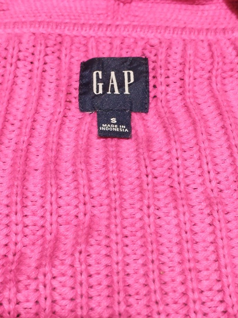 GAP Hot Pink Cardigan (Category: Coats, Jackets and Outerwear) located in Baguio. Submitted by oberdosed (Listing ID 1464348801, Image 3). Description: GAP Hot Pink Cardigan A vibrant statement piece guaranteed to brighten up any wardrobe. Measurements: Length: 25" | Width: 17.5" | Sleeves: 25".