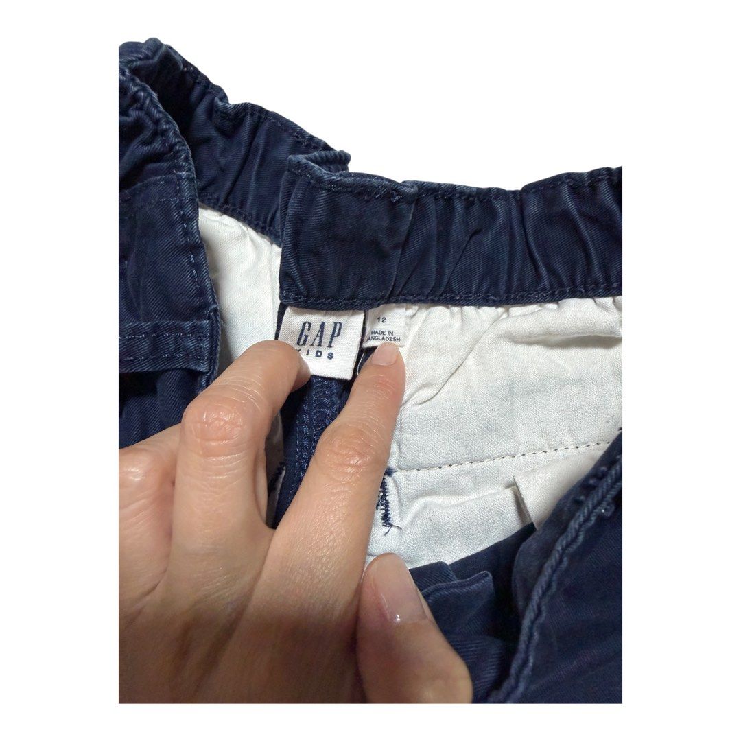 Gap Navy Chino Shorts (Category: Babies & Kids Fashion) located in Lipa City. Submitted by lifestyled (Listing ID 1464234178, Image 3). Description: Gap Chino Navy shorts Size 12 W- 13.5” L- 15.5” Color rate 8/10 💯 Authentic.