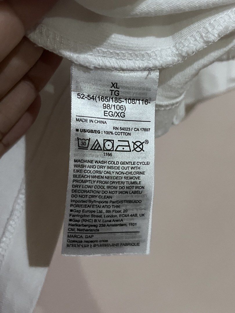 GAP TEE (Category: Tshirts & Polo Shirts ) located in Matanao. Submitted by eyyymar (Listing ID 1464289300, Image 3). Description: Gap Tee -Dimes:25x30 -Good as new -Issue: None .
