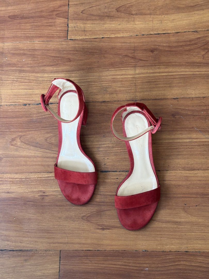 Gianvitto Rossi mid heel red suede (Category: Heels) located in Quezon City. Submitted by kimdelano (Listing ID 1464203452, Image 2). Description: Size 36 Fits 6-7.