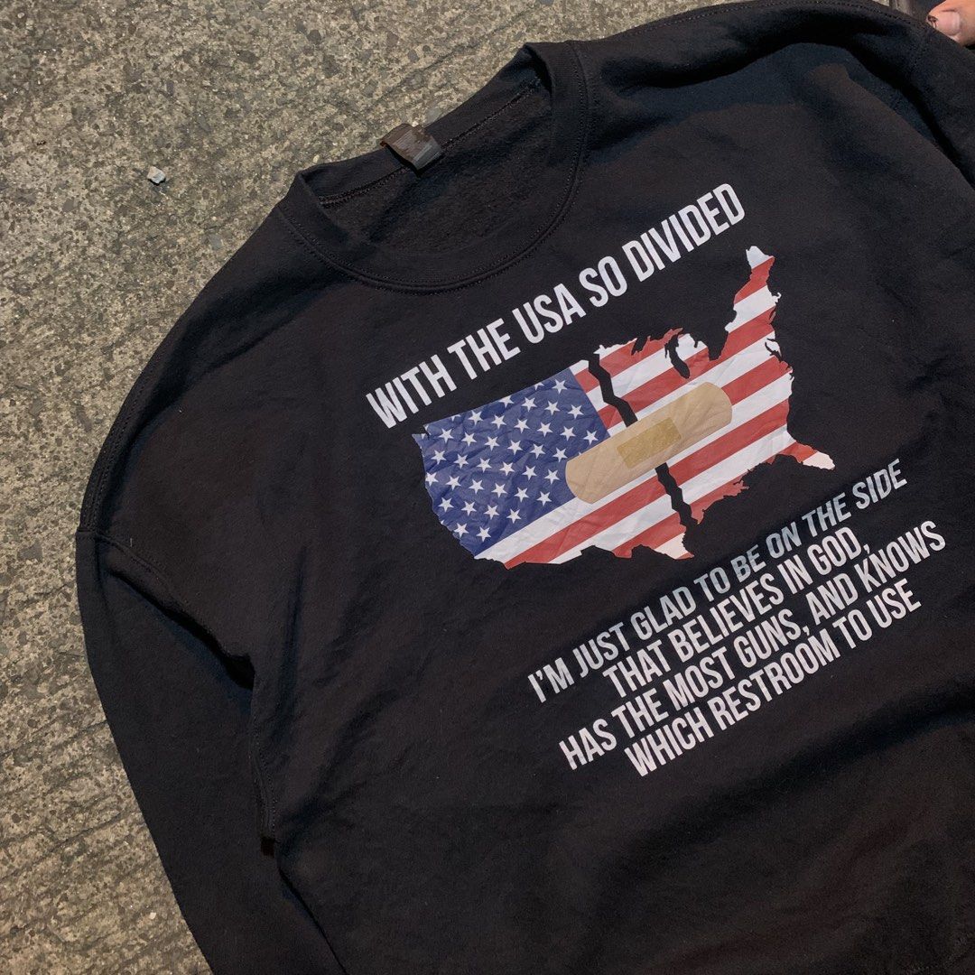 Gildan Political Graphic Sweater (Category: Coats, Jackets and Outerwear) located in Manila. Submitted by steeezyyy (Listing ID 1464336421, Image 2). Description: excellent condition 10/10 color rate no issue 199 only pm lang po meet up sa malapit W 25 x L 28.4 Location : Mandaluyong City .