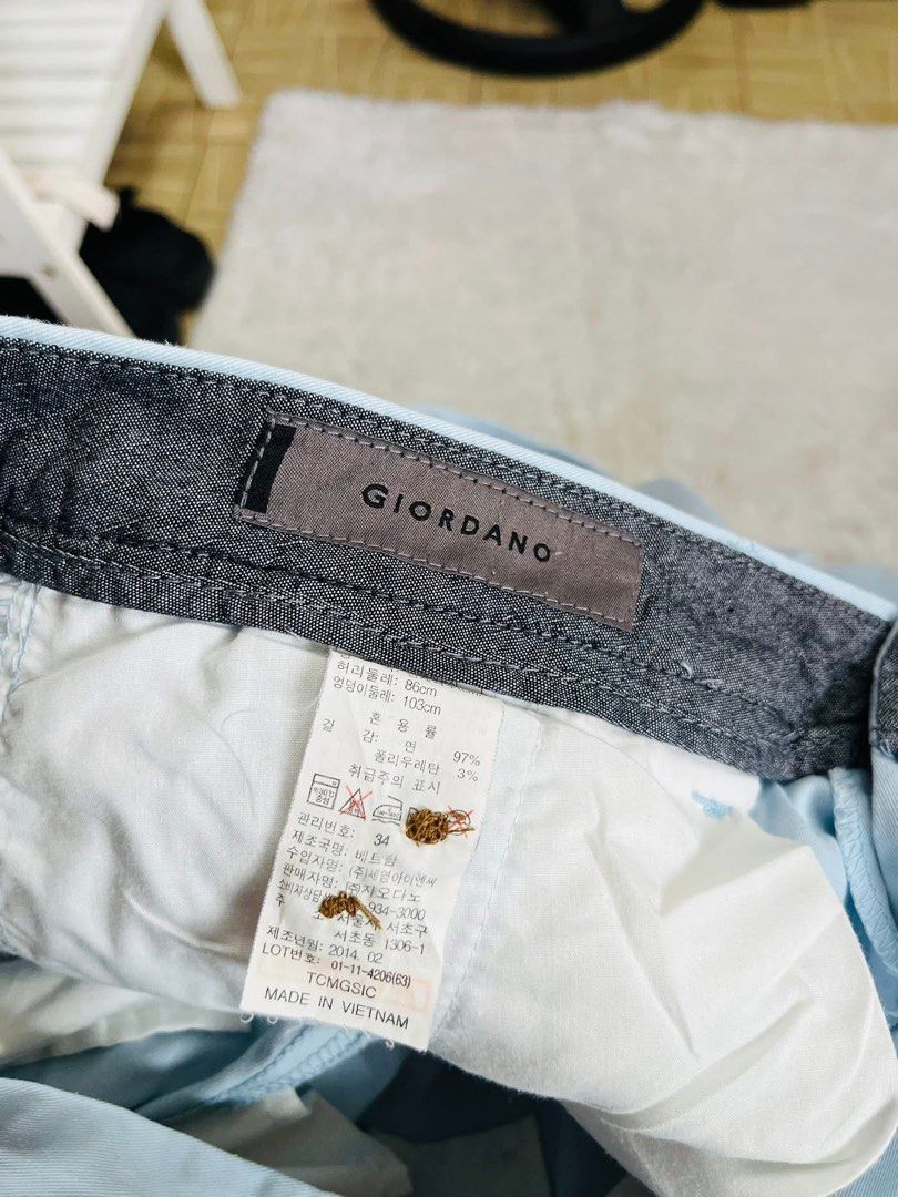 GIORDANO Light Blue Chinos Size 34 (Category: Chinos) located in Manila. Submitted by bengirlclothing (Listing ID 1464199493, Image 3). Description: - Brand: GIORDANO - May washable stain kaunti - Color: Light Blue - Size: 34-35 inches (Waist) - Length: 40inches - Fit: Classic Fit - Material: Comfortable Cotton Blend - Closure: Button and Zip - Pockets: 2 Side Pockets, 2 Back Pockets - Ideal for: Everyday Wear.