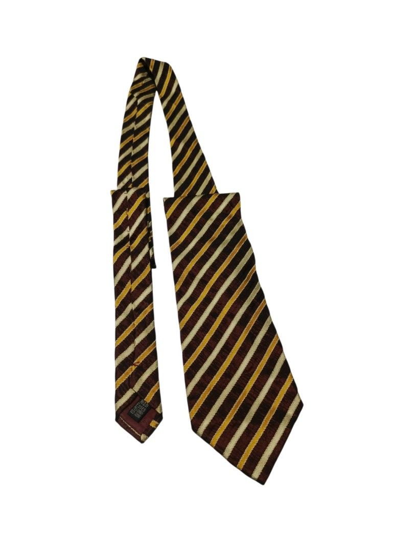 GIVENCHY NECKTIE (Category: Announcements) located in San Jose del Monte. Submitted by thriftandzell (Listing ID 1464294699, Image 1). Description: EXCELLENT CONDITION! AS NEW! - MINIMAL ISSUE IS ON THE LAST PIC!.