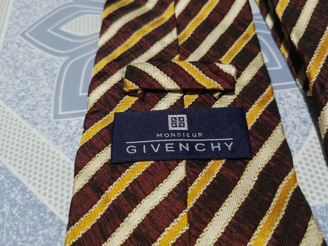 GIVENCHY NECKTIE (Category: Announcements) located in San Jose del Monte. Submitted by thriftandzell (Listing ID 1464294699, Image 2). Description: EXCELLENT CONDITION! AS NEW! - MINIMAL ISSUE IS ON THE LAST PIC!.