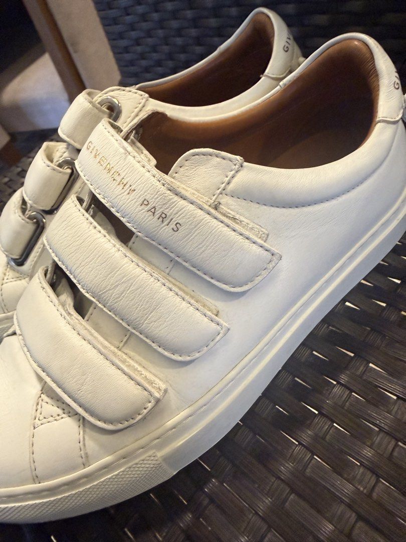 Givenchy sneakers (Category: Sneakers) located in Baguio. Submitted by deetalye (Listing ID 1464201341, Image 2). Description: Givenchy Paris 🤍 Authentic Givenchy Paris shoes in white with a classic, timeless design. ✨ Size: 35 ✨ Color: White ✨ Made in Portugal 🇵🇹 ✨ Genuine leather ✨ Elegant and versatile ✨ Pre-loved condition with minimal signs of use A beautiful classic pair that’s easy to style and perfect for everyday chic looks..