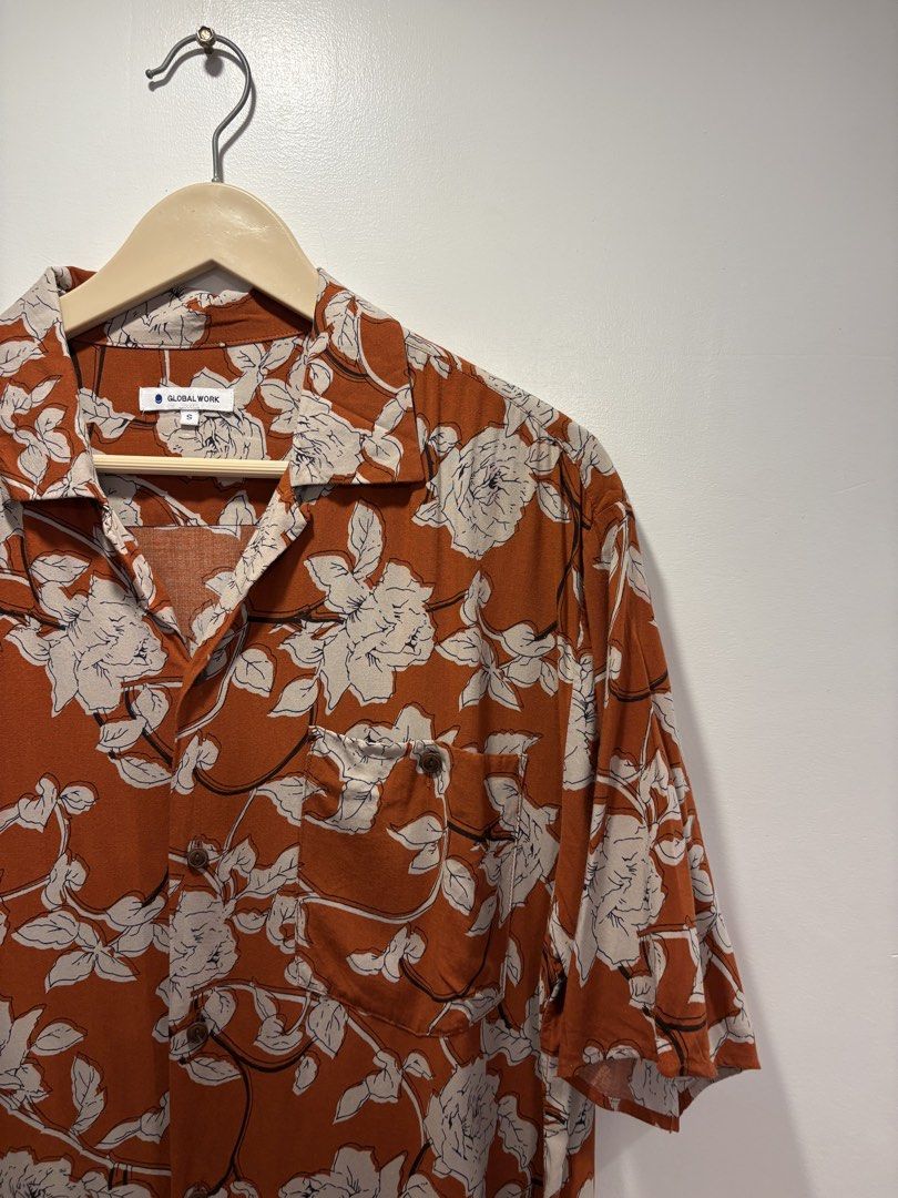 Global Work Aloha S/S Shirt 🎌🎌🎌 (Category: Tshirts & Polo Shirts ) located in Bacolod City. Submitted by moboandmoga (Listing ID 1464238744, Image 3). Description: Global Work Aloha S/S Shirt 🎌🎌🎌 Size: Small to Medium frame Excellent Condition (Sizing info) Width: 22.5 inches Length: 27.5F - 29B .