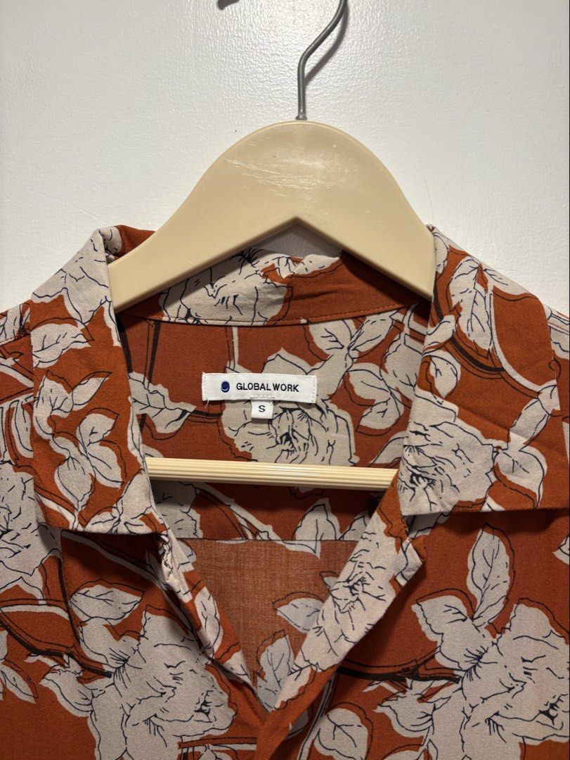 Global Work Aloha S/S Shirt 🎌🎌🎌 (Category: Tshirts & Polo Shirts ) located in Bacolod City. Submitted by moboandmoga (Listing ID 1464238744, Image 2). Description: Global Work Aloha S/S Shirt 🎌🎌🎌 Size: Small to Medium frame Excellent Condition (Sizing info) Width: 22.5 inches Length: 27.5F - 29B .