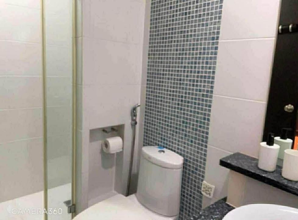 Grand Hamptons BGC for Rent (Category: Apartments & Condos) located in Caloocan City. Submitted by aysalpha01 (Listing ID 1464158629, Image 3). Description: Grand Hamptons Tower 2 Near Burgos Circle & High Street 1 Bedroom 11th Floor 50 SQM Fully furnished With balcony 55,000 per month Negotiable.