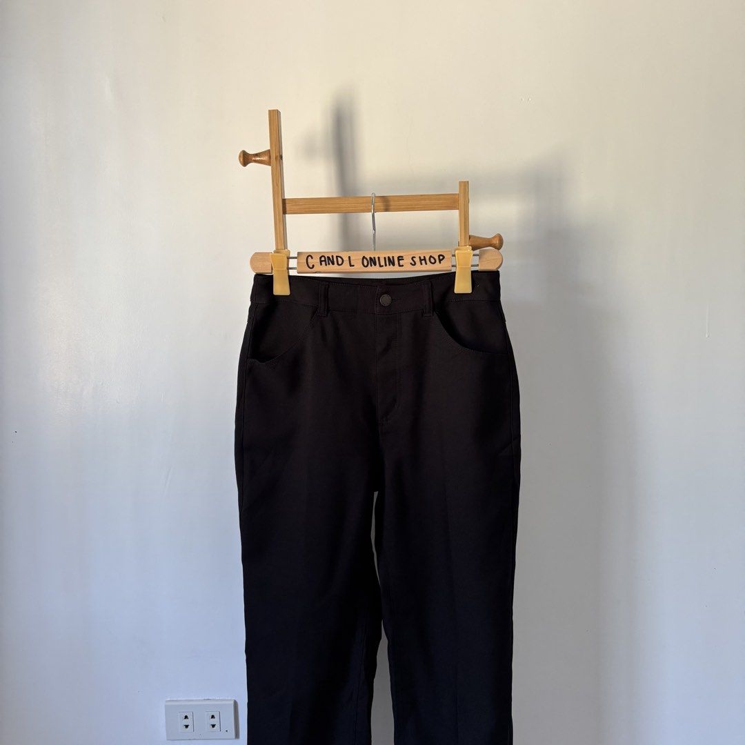 GU by UNIQL0 center press collae straight pants (Category: Other Bottoms) located in Guiguinto. Submitted by candlonlineshop (Listing ID 1464262223, Image 3). Description: ✨FIRST TO PAY BASIS✨ GU by UNIQL0 center press collar straight pants Size on tag: large Condition: 9.5/10 Waist: 28” Length: 39” Flaw/s: none ₱350 + sf 📍Bulacan 🚚Sh0pee check out (SPX) | J&T express •Items may have minor unnoticed flaws — please manage your expectations as yo