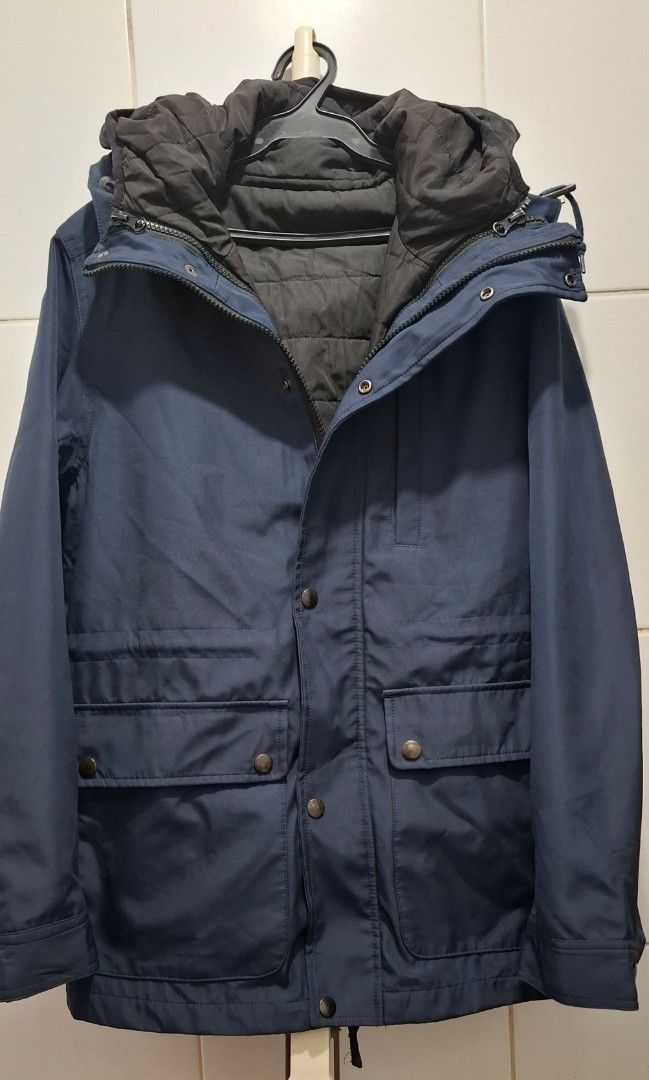 GU Jacket (Category: Coats, Jackets and Outerwear) located in Manila. Submitted by gentleclosetcollection (Listing ID 1464180002, Image 2). Description: Brand: GU ​Model / Style Code: 3WAY Mountain Parka / 311-308427 ​Color: Navy Blue ​Size: S (Men’s) ​Material: 100% Polyester (Shell & Lining) ​Features: -​Full-zip front with snap-button storm flap -​Adjustable hooded design -​Multiple utility front flap pockets -​Removable inner quilted liner -​