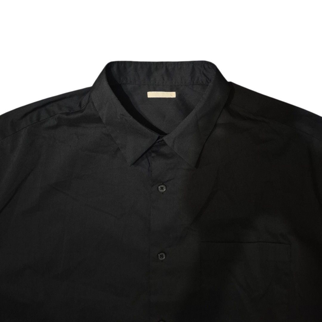 GU short sleeve button-down polo (Category: Formal Shirts) located in Baguio. Submitted by stillstylethrift (Listing ID 1464182180, Image 2). Description: GU short sleeve button-down polo size: Large on tag dimes: 25 x 30.5 excellent condition no issue price: 580 php + shipping fee.