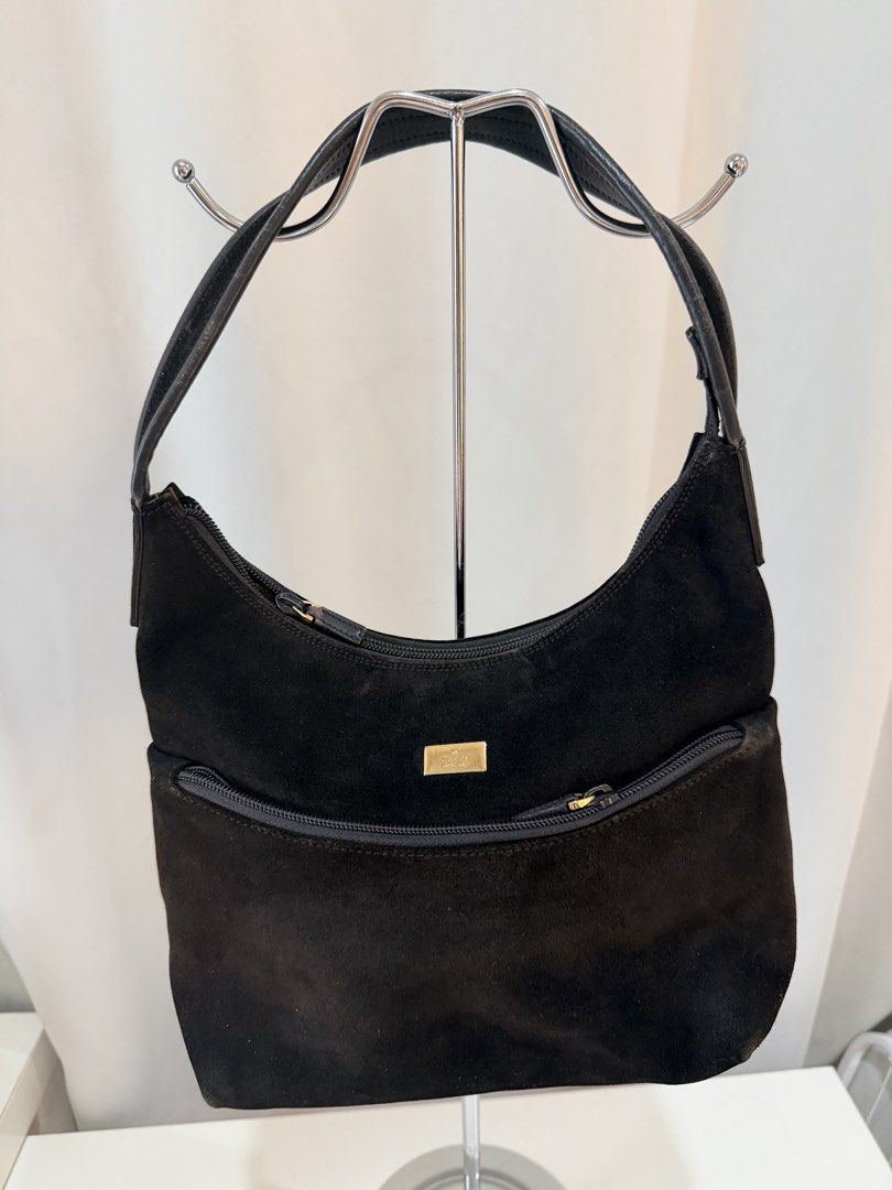 Gucc! Suede hobo bag black (Category: Luxury Bags & Wallets) located in Muntinlupa City. Submitted by atelier.archive (Listing ID 1464196612, Image 1). Description: - guaranteed authentic - money back if proven fake - can send more photos upon requests for sure buyers -no refunds/exchange - no bogus buyers - lowball offers will NOT be entertained .