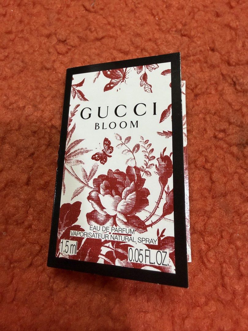 Gucci Bloom Eau de Parfum Sample 1.5ml (Category: Fragrance & Deodorants) located in Pasig City. Submitted by closetcleanoutmnl (Listing ID 1464165292, Image 2). Description: - Gucci Bloom Eau de Parfum sample - Size: 1.5ml - Comes in a signature floral print card holder - Ideal for testing the fragrance before purchasing a full bottle - A lovely addition to your perfume collection.