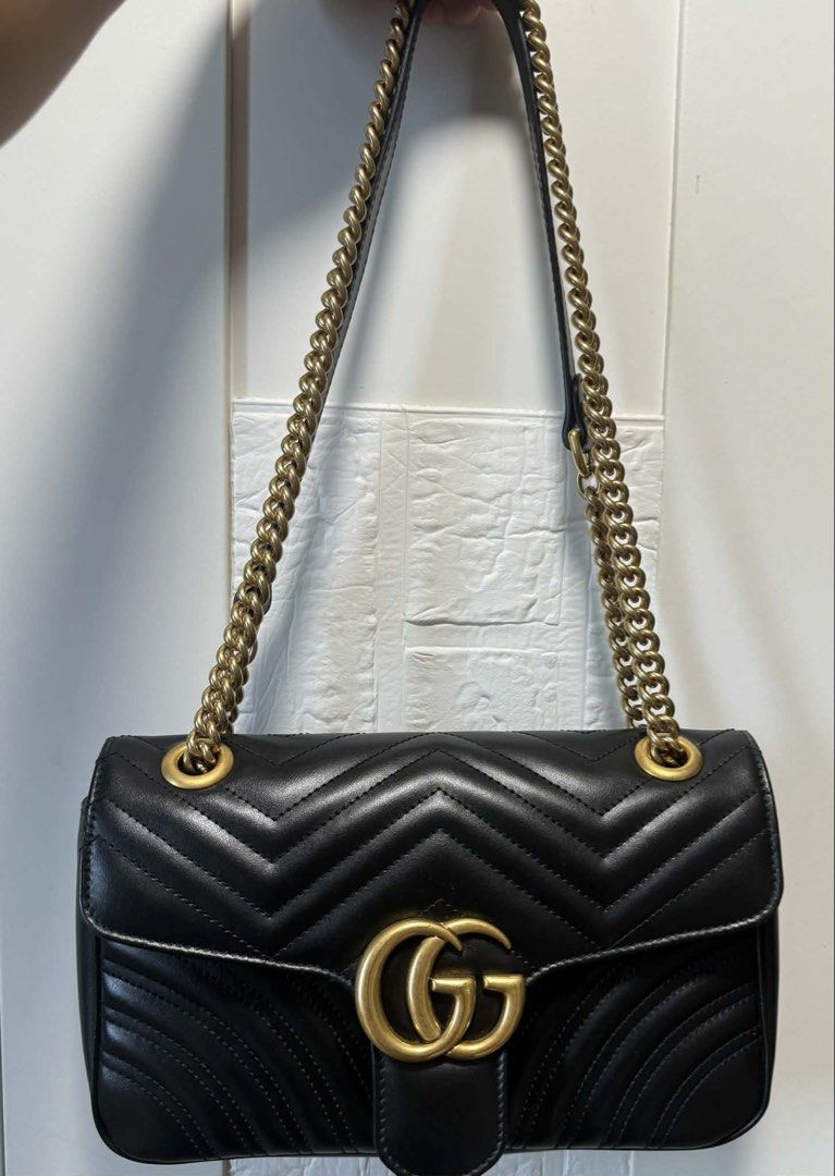 Gucci Marmont Bag Medium (Category: Luxury Bags & Wallets) located in Manila. Submitted by elbimby (Listing ID 1464353845, Image 2). Description: Authentic 💯 Condition: Flawless 1000/10 Inclusive of box, receipt, card, dust bag, .