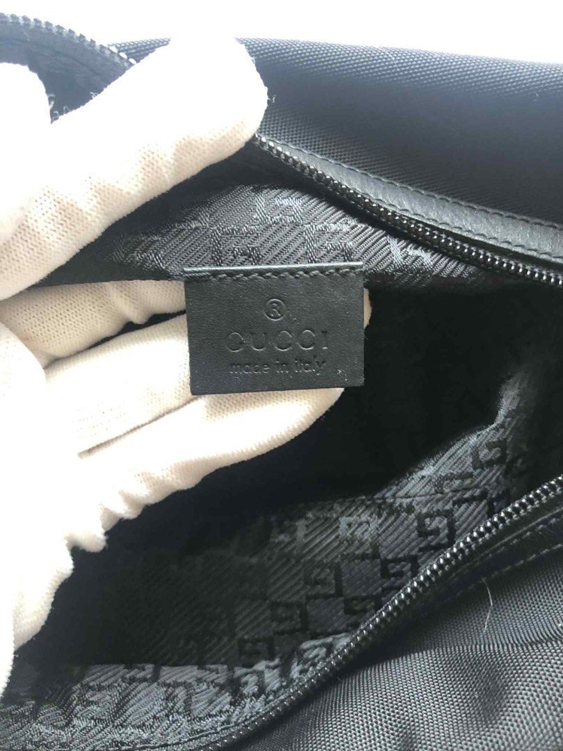 GUCCI POUCH (Category: Luxury Bags & Wallets) located in Manila. Submitted by tokaidostoreexpress (Listing ID 1464288297, Image 2). Description: 100% AUTHENTIC | PRELOVED with care 📌 Fixed price – no haggling to keep it fair ✅ Money-back guarantee if proven fake 📍 Seller based in Japan 🇯🇵 💳 Payment via GCash 📦 Safe & Fast delivery through J&T ⏳ No reply will be considered as not interested.