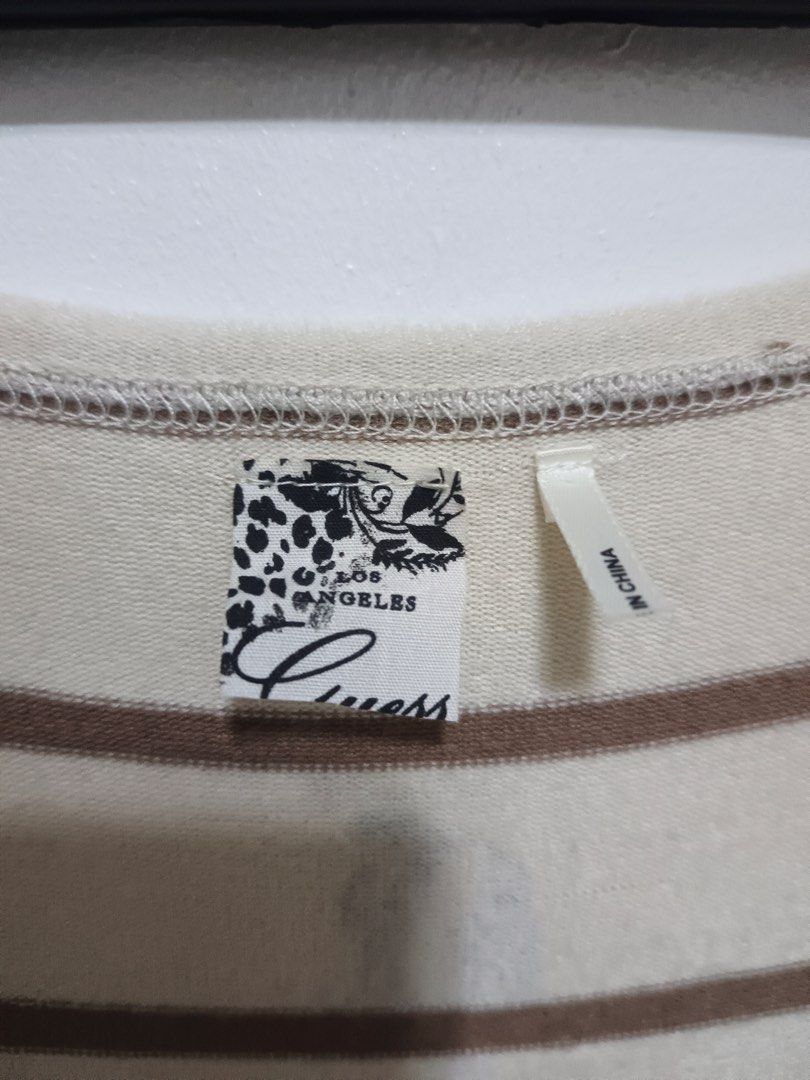 GUESS (Category: Longsleeves) located in Dasmarinas. Submitted by jessputrages (Listing ID 1464282873, Image 3). Description: For sale Guess Excellent condition No issue 600 plus shipping fee Pm for more details.