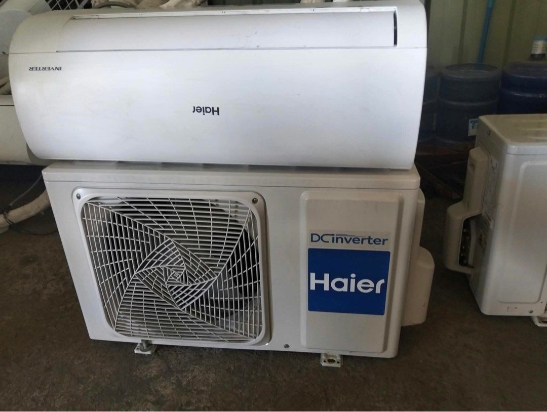 Haier DC Inverter Air Conditioner Unit (Category: Air Conditioning and Heating) located in Manila. Submitted by claaaaarke (Listing ID 1464248128, Image 1). Description: - Haier DC Inverter Air Conditioner Unit - Includes both indoor and outdoor units - Fully functional and working well - Selling in "as is" condition - Colour: White - Capacity: 1.0HP - Compressor type: Inverter.