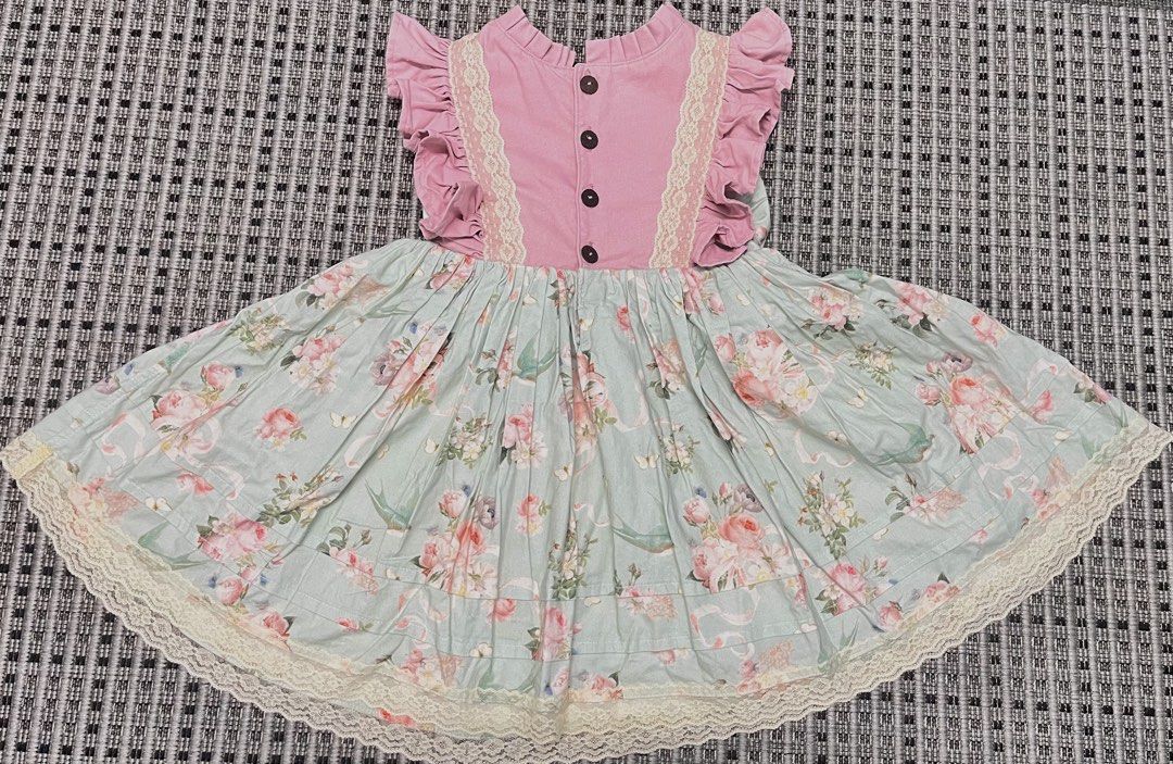 Hailey and Co. dress (Category: Babies & Kids Fashion) located in Manila. Submitted by fraylonhan56771 (Listing ID 1464248370, Image 1). Description: - Adorable girls' dress good as new size fits 3-5 yrs old. Hailey and co. dress. can be sold as bundle.