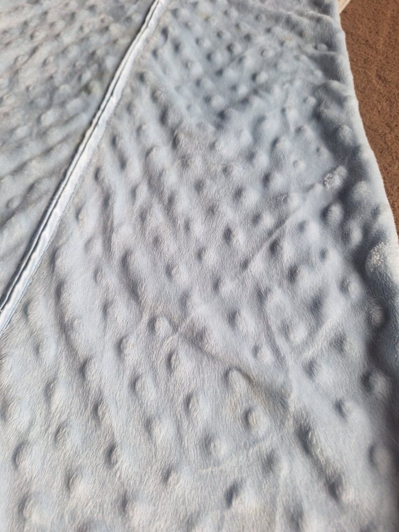 Halo Sleepsack Small 3-6m (Category: Babies & Kids Fashion) located in Quezon City. Submitted by theentreprenurse (Listing ID 1464168336, Image 2). Description: 𝘼𝙐𝙏𝙊 𝙋𝘼𝙎𝙎 𝙏𝙊 𝙇𝙊𝙒 𝘽𝘼𝙇𝙇𝙀𝙍𝙎 📣 ʙʀᴀɴᴅ: Halo ꜱɪᴢᴇ: 3-6m ᴍᴏᴘ: ɢᴄᴀꜱʜ ꜱʜɪᴘᴘɪɴɢ 🛒 (NO RUSH. I'm a working momma :) ) ▪︎ꜰʟᴀꜱʜ ᴇxᴘʀᴇꜱꜱ | J&T ▪︎ʟᴀʟᴀᴍᴏᴠᴇ|ɢʀᴀʙ ~ 𝚃𝚑𝚎𝚜𝚎 𝚌𝚕𝚘𝚝𝚑𝚎𝚜 𝚊𝚛𝚎 𝚊𝚕𝚛𝚎𝚊𝚍𝚢 𝚠𝚊𝚜𝚑𝚎𝚍. 𝙺𝚒𝚗𝚍𝚕𝚢 𝚖𝚊𝚗𝚊𝚐𝚎 𝚢𝚘𝚞𝚛 𝚎𝚡𝚙𝚎𝚌𝚝𝚊𝚝𝚒𝚘𝚗�
