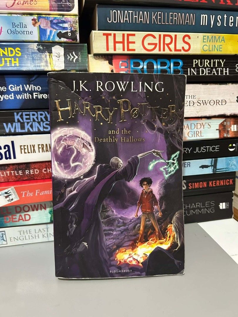 Harry potter (Category: Storybooks) located in Tagum. Submitted by dents_and_creases_8 (Listing ID 1464158463, Image 1). Description: .