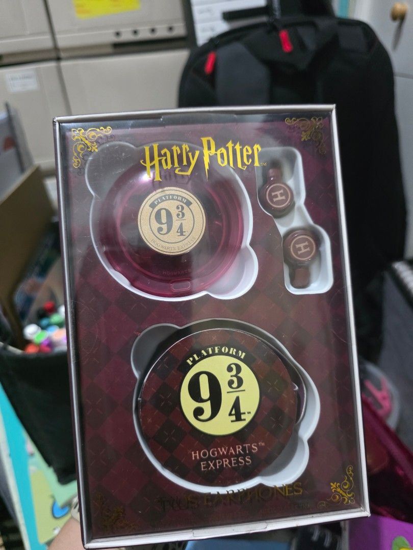 Harry Potter Platform 9 3/4 Hogwarts Express Earphones (Category: Headphones & Headsets) located in Mandaluyong City. Submitted by kendykeyn (Listing ID 1464285643, Image 3). Description: - Harry Potter x Miniso earphones - Features Platform 9 3/4 and Hogwarts Express design - Comes with a charging case - Lightweight and clip-on design - Long battery life - Ideal gift for any Harry Potter fan.