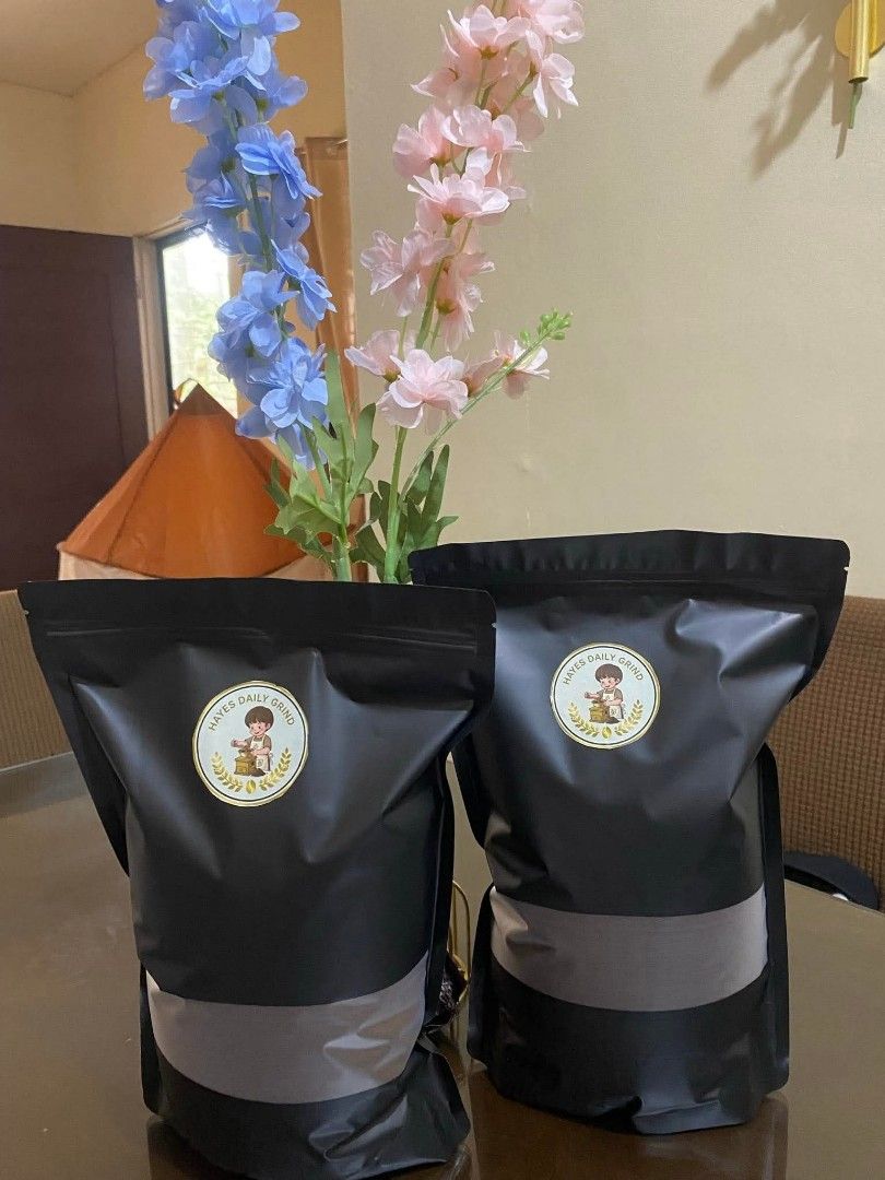 Hayes Daily Grind Coffee Freshly Roasted (Category: Other Food & Drinks) located in Makati City. Submitted by zear03 (Listing ID 1464164869, Image 2). Description: - Hayes Daily Grind coffee beans - Perfect for your morning brew - Delicious taste, quality beans - Great for home brewing - Available in resealable pouches Price Robusta Grounds/Native Coffee For Sale 1 kilo - 340 1/2 kilo -175 Order Now :) Accepting also bulk orders We also do shippi