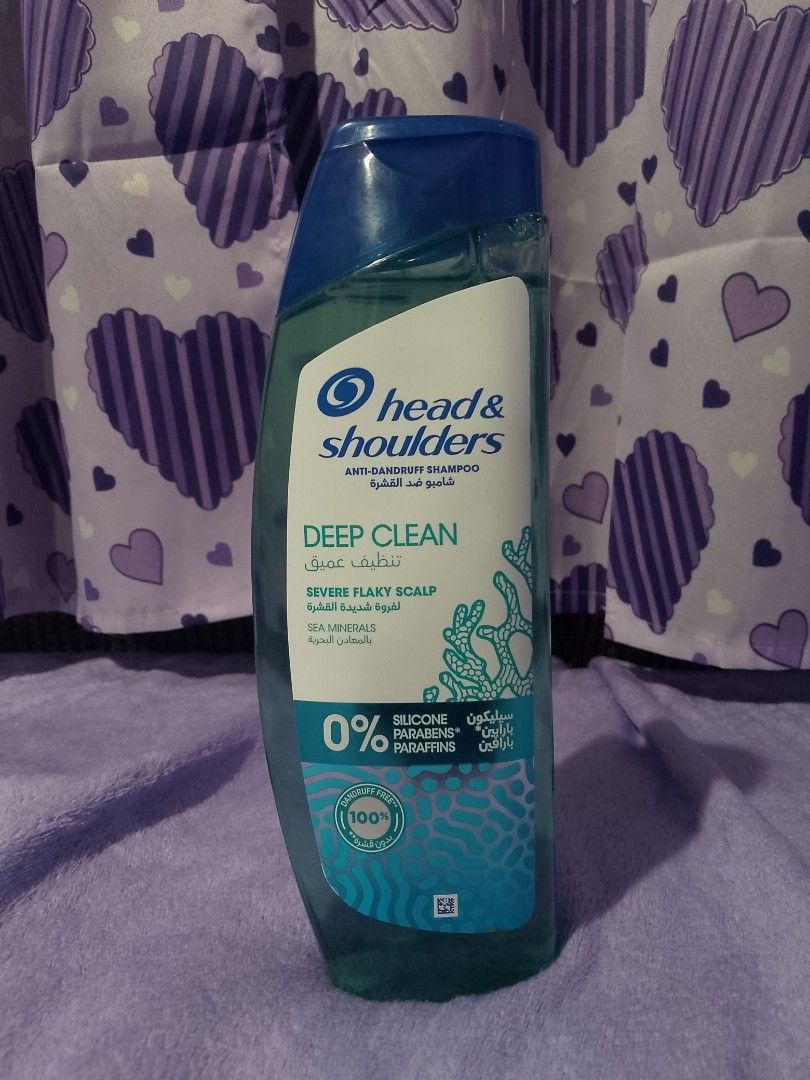 Head & Shoulders Anti-Dandruff Shampoo Deep Clean (Category: Hair) located in Liliw. Submitted by lycnplyn (Listing ID 1464255906, Image 1). Description: Head & Shoulders Anti-Dandruff Shampoo Deep Clean RFS: DECLUTTERING For: Specifically people with severe dandruff/flaky scalp Size: 400 mL Features: 0% silicone, parabens, or paraffins Originally came from Saudi Arabia.